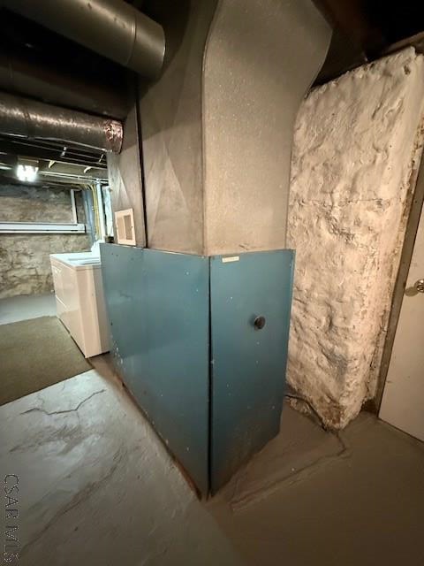 Building Photo - 483 2nd St