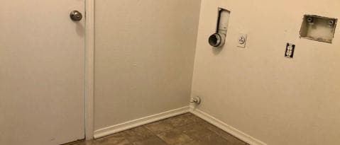 Building Photo - 8811 Rollingbay Dr