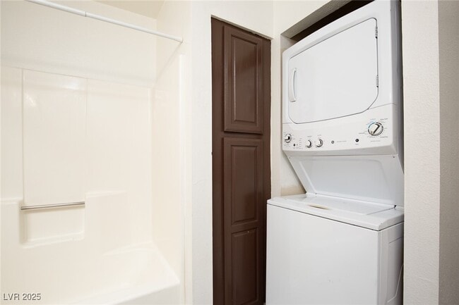 Building Photo - 4050 Pacific Harbors Dr