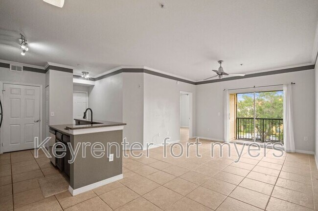 Building Photo - 11550 Villa Grand