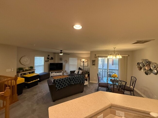 Building Photo - Beautiful 2 bed 2 bath Condo in Meridian!