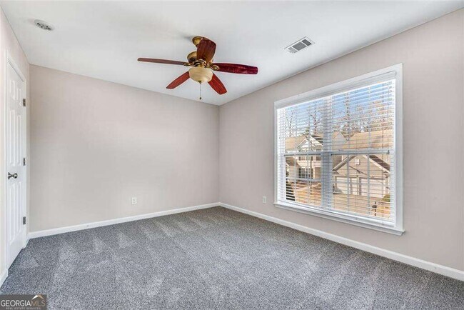 Building Photo - 268 Balaban Cir