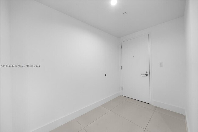Building Photo - 1300 S Miami Ave