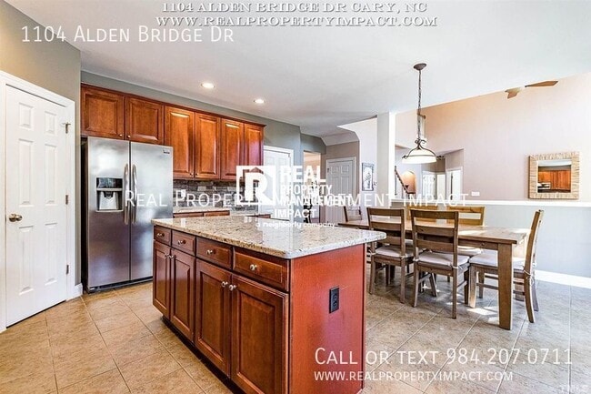 Building Photo - 1104 Alden Bridge Dr