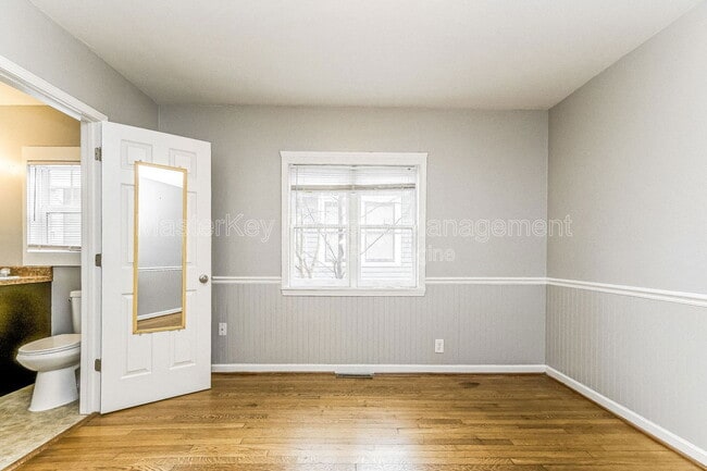 Building Photo - 208 E Geer St