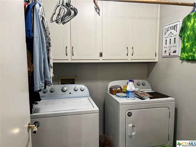 Building Photo - 103 Sunrise Ct