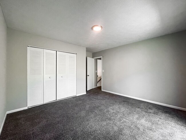 Building Photo - 709 54th St