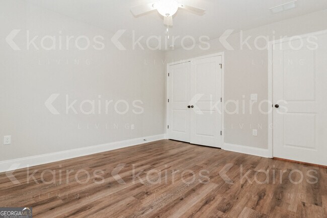 Building Photo - 155 Cottage Grove Rd