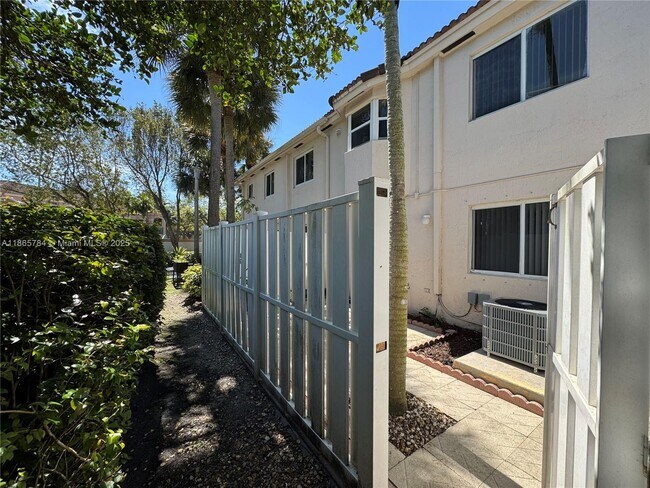Building Photo - 2173 NW 78th Ave