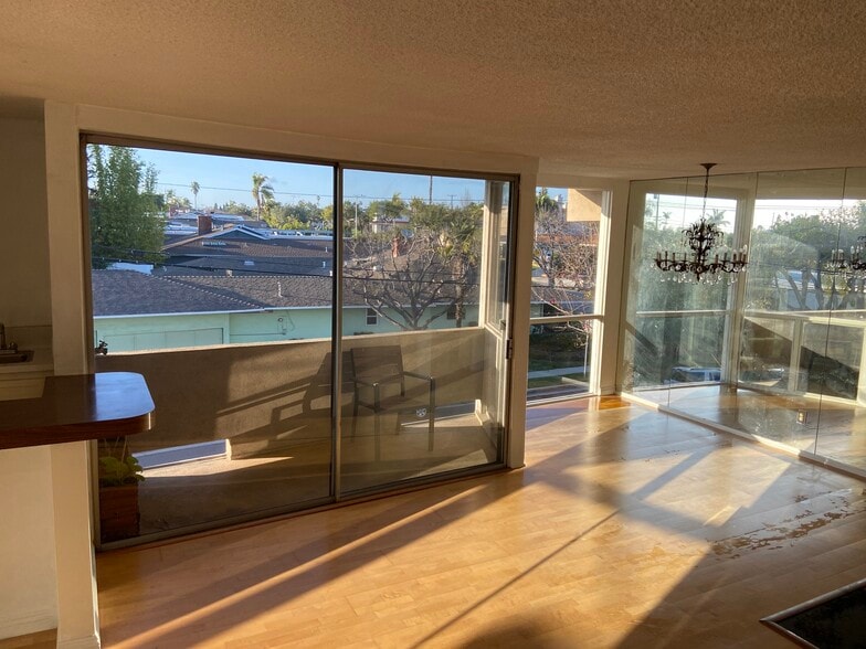 Building Photo - 6601 Springpark Ave