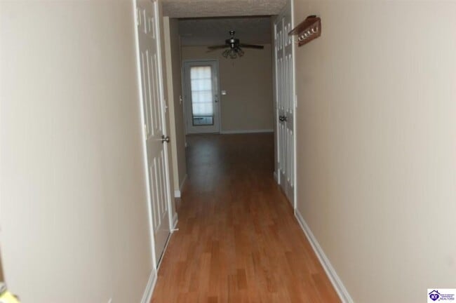 Building Photo - 118 Darby Woods Ct