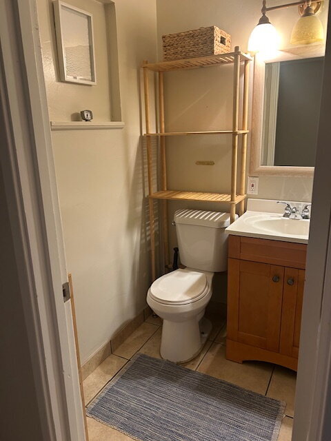 Building Photo - "Charming 3-Bed Sanctuary in Concord with 2 Full Baths - 1350 Sq Ft of Comfort!"