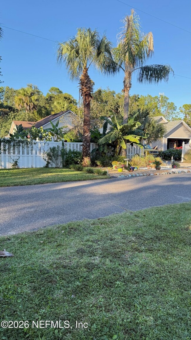 Building Photo - 696 Kestner Rd