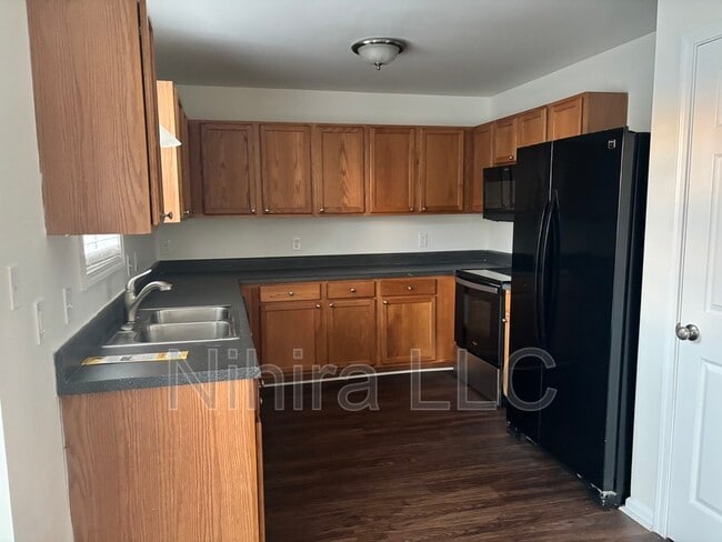 Building Photo - 148 Danesway Dr