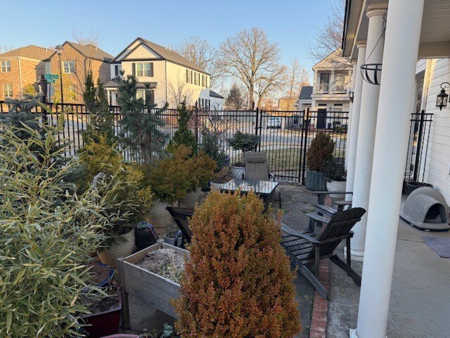 Building Photo - 2415 E Frontier Elm Dr