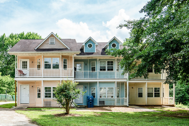 HighlandParkTownhomes-2 - Highland Park Townhomes