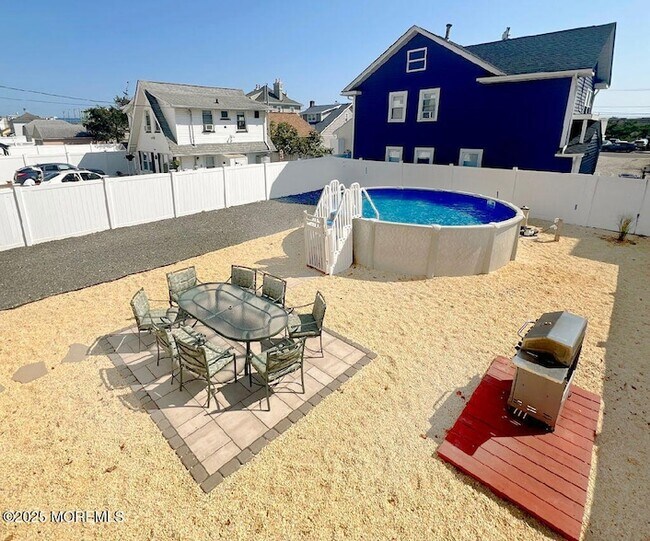 Building Photo - 28 Central Ave