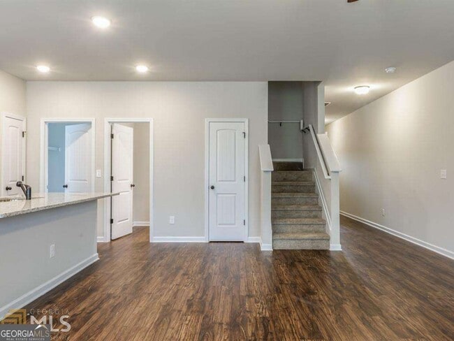 Building Photo - 1074 Mcconaughy Ct