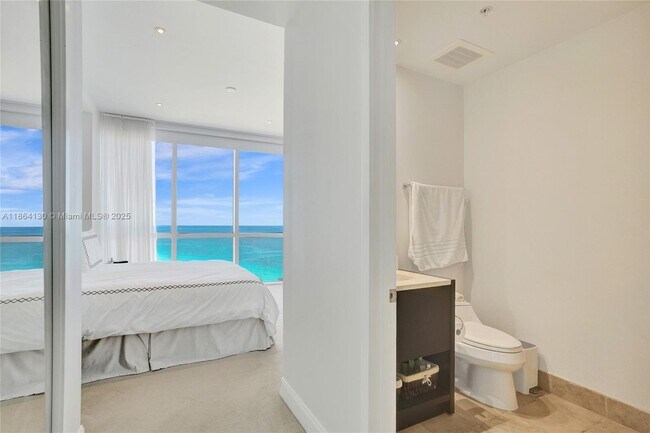 Building Photo - 18201 Collins Ave