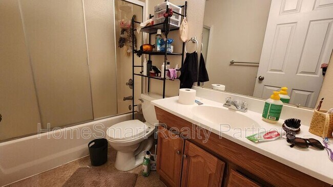 Building Photo - 203 W Coal Creek Dr