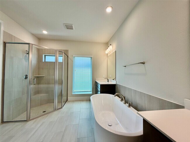 Building Photo - 1418 Watermont Dr