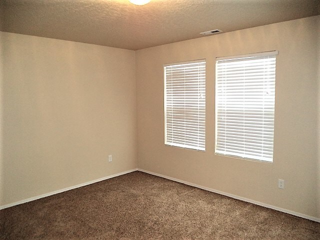 Building Photo - 9162 W Alderberry Dr