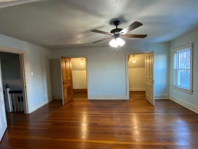 Second Floor Master Bedroom - 1137 S Union Rd