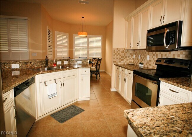 Building Photo - 11070 Esteban Dr