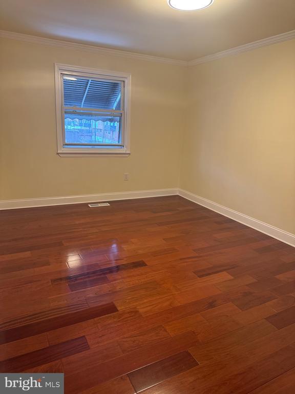 Building Photo - 441 W Shunk St