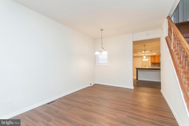 Building Photo - 2079 E Tioga St