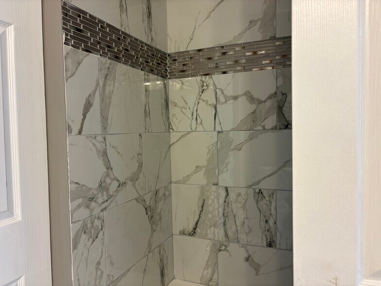 Building Photo - 7416 Hindon Cir