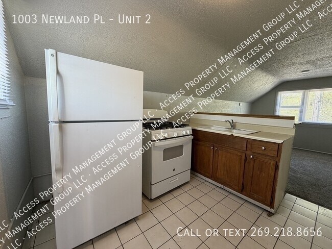 Building Photo - 1003 Newland Pl