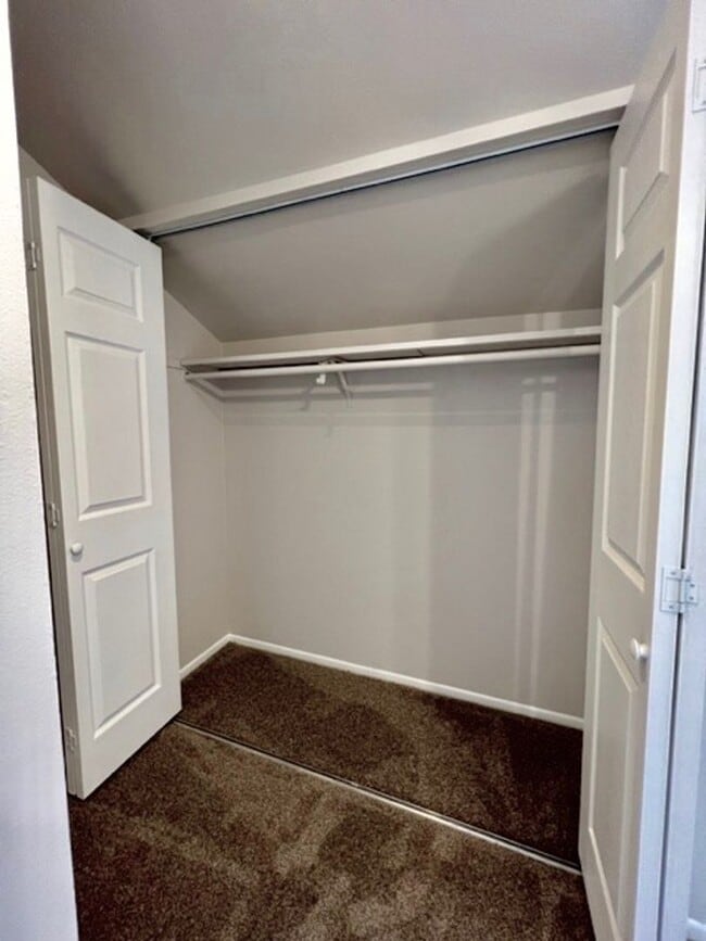 Building Photo - 3 Bed/1.5 Bath Quail Creek Condo