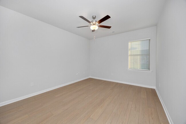 Building Photo - 149 Wolfe Ln