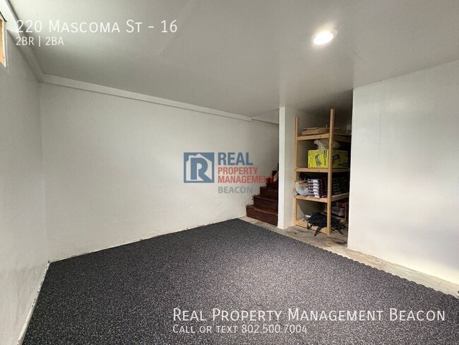 Building Photo - 220 Mascoma St