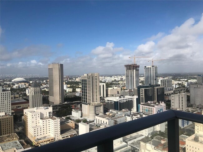 Building Photo - 151 SE 1st St