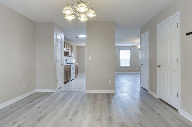 Building Photo - 103 McNair Dr