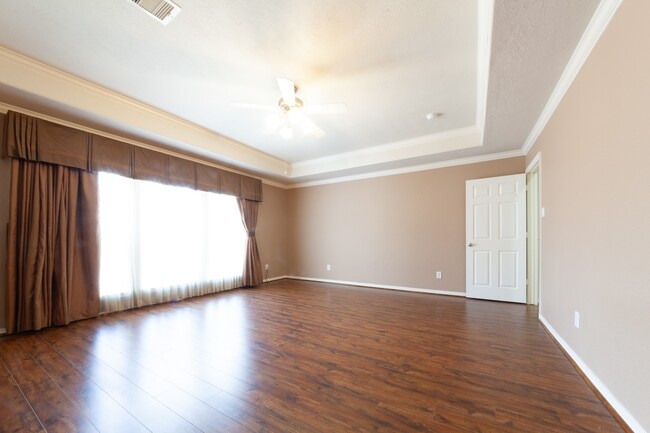 Building Photo - 3206 Holly Thicket Dr