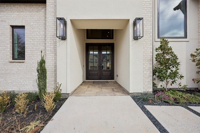 Building Photo - 3845 Van Ness Ln