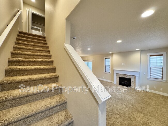 Building Photo - 322 SW Marsuda Terrace