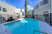 Building Photo - 5801 Thunderbird St