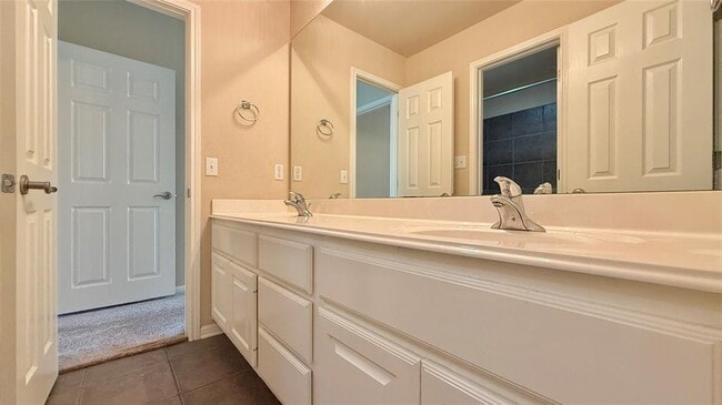 Building Photo - 16212 Double Eagle Dr