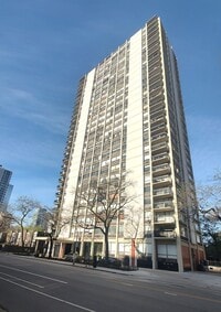 Building Photo - 1355 N Sandburg Terrace