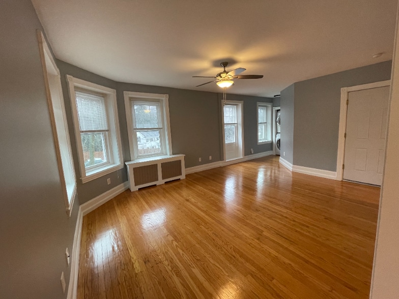 Building Photo - 400 Bethlehem Pike