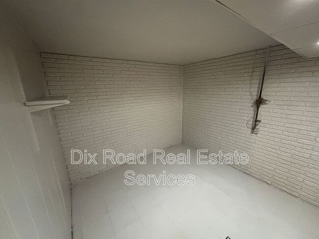 Building Photo - 2140 Rangoon Ct