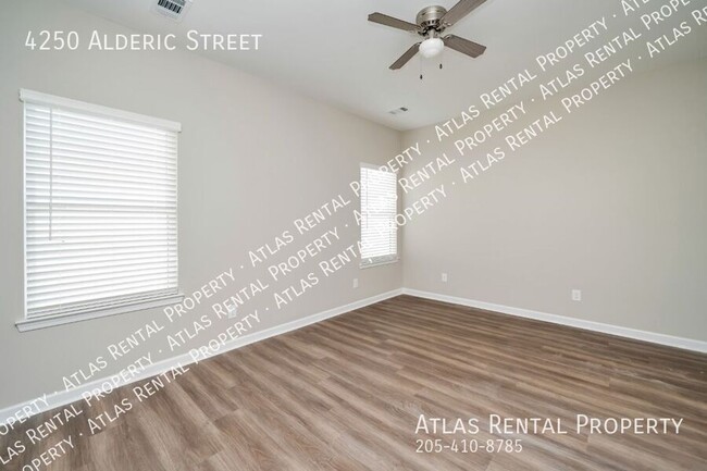 Building Photo - 4250 AL Deric Street Tuscaloosa, AL 35401