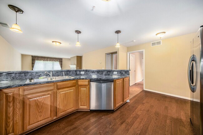 Building Photo - 42749 Patty Ln