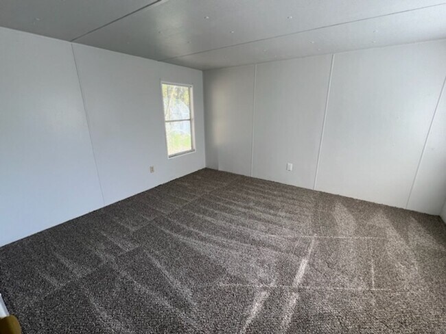 Building Photo - Stemilt Creek Home With Mountain Views!