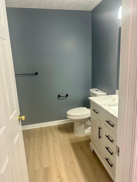 Building Photo - 314 Sutton Ct