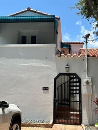 Building Photo - 7534 NE 6th Ct